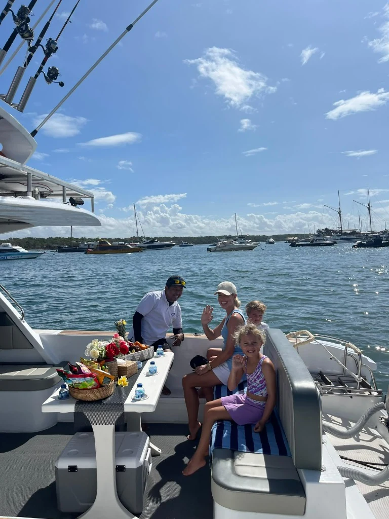 Dedicated Crew · Friendly Local Hospitality