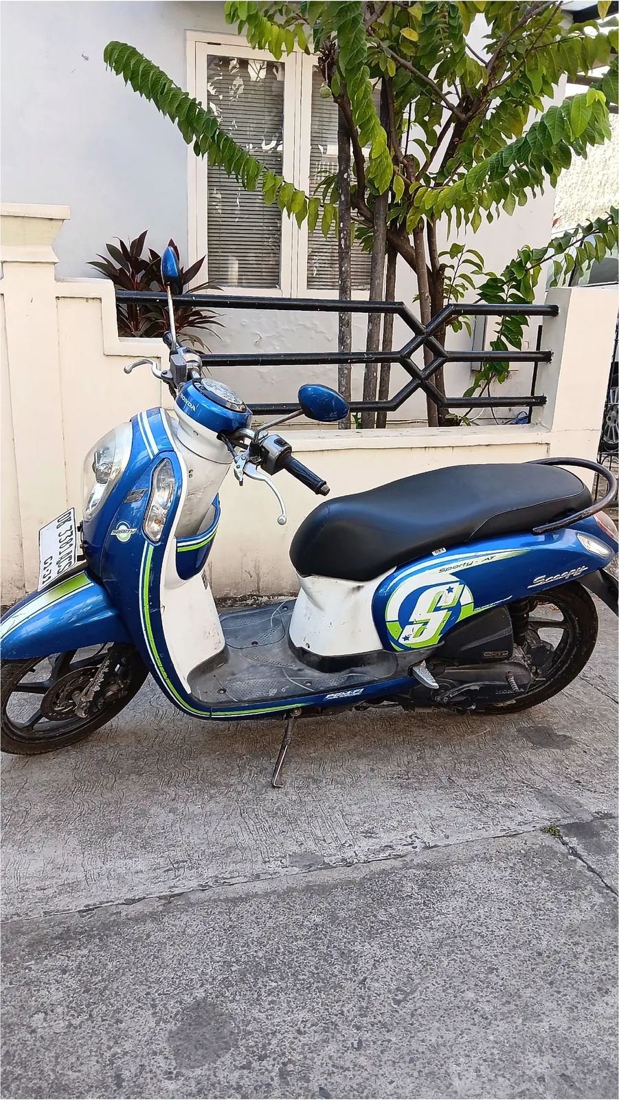 Bali Scooter Rental - Daily Hire (Honda Scoopy / Vario)